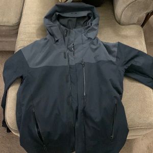 Oakley Men’s Ski/Snowboard Jacket with Snowskirt